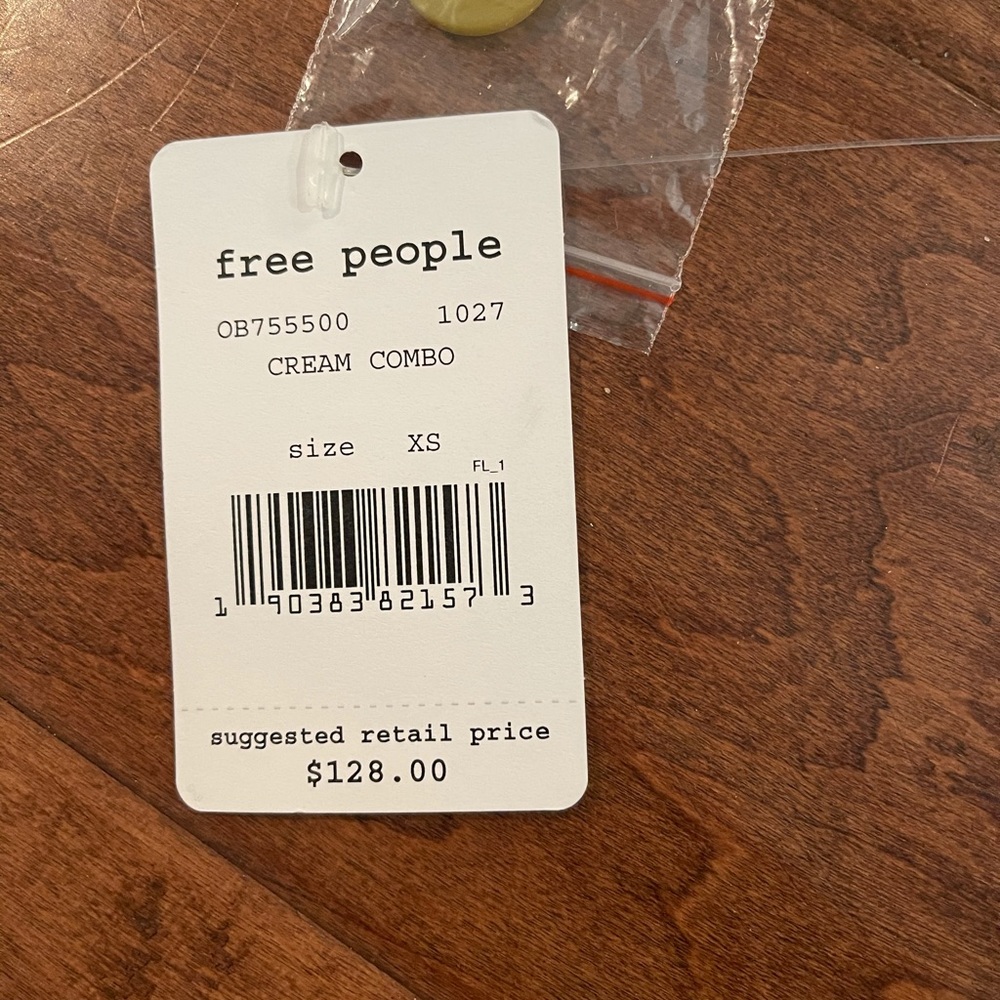 ❌SOLD❌NWT Free people jumpsuit - Picture 2 of 4